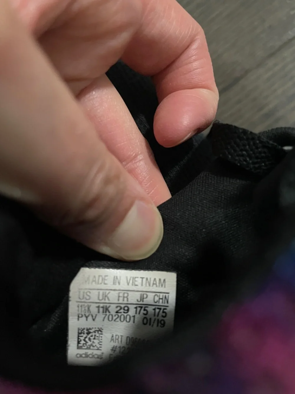 11.5 T Adidas Kids Multicolour Tie-Dye Sneakers with Black and White Accents - Picture 6 of 7